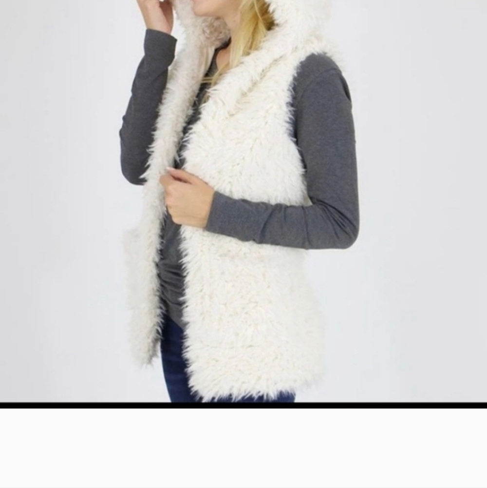 NWT cream Hooded Fuzzy Faux Fur Long Vest NWT, festival, Fairy grunge
